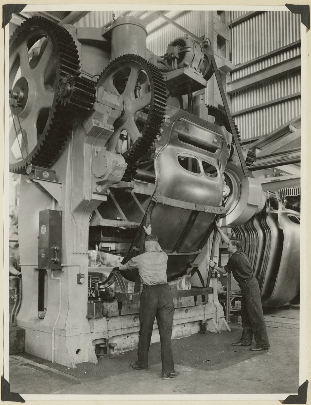 720 ton single action Hamilton Press