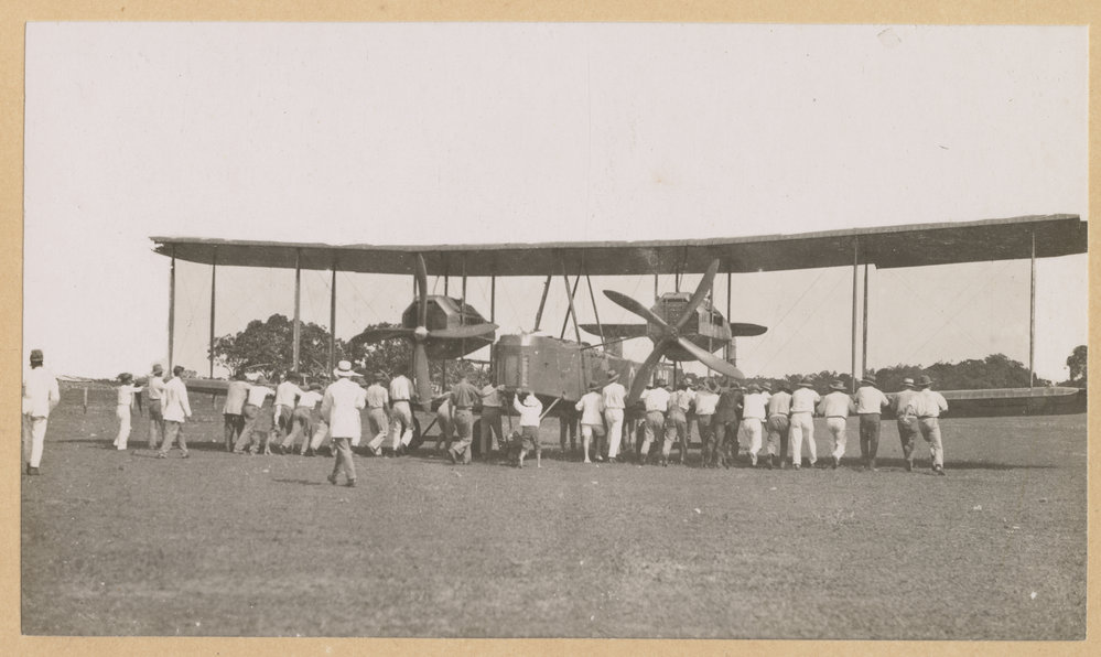 Vickers Vimy in Darwin