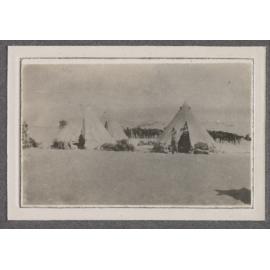 Machine Gun Squadron, Romani