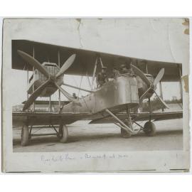 Vickers Vimy and crew