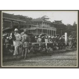 Spectators at Calcutta