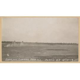 Vickers Vimy arriving at Darwin