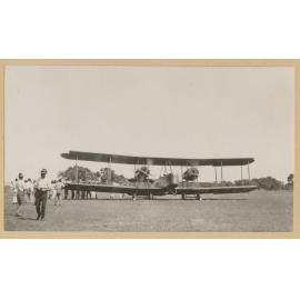 Vickers Vimy arriving at Darwin
